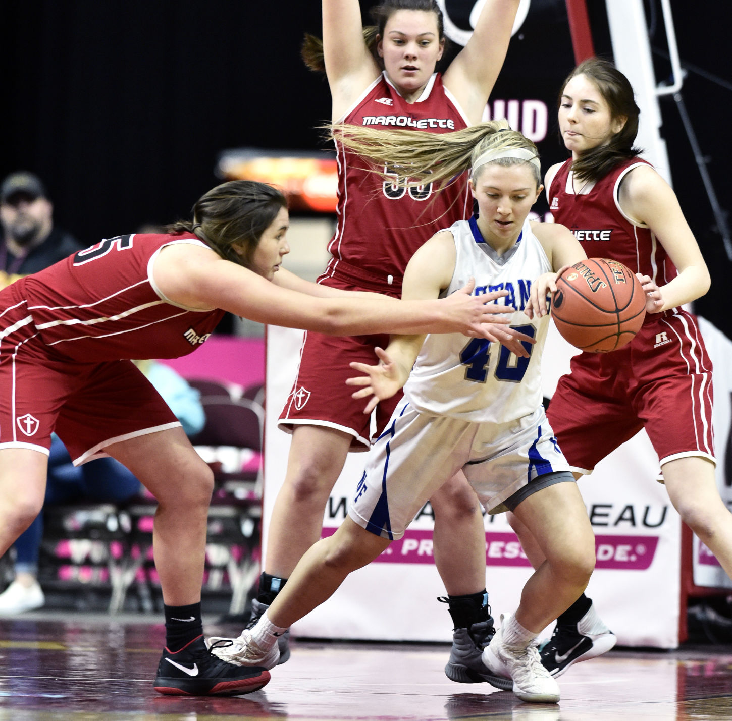 Newell-Fonda vs Marquette Catholic girls state basketball